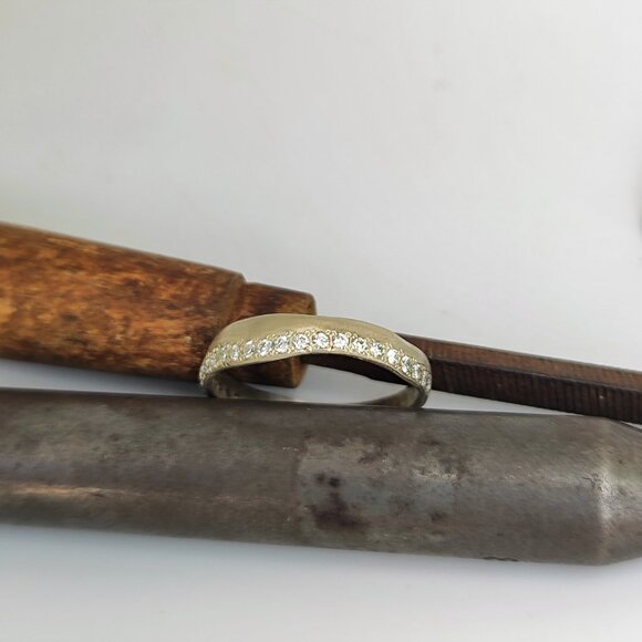 Engagement ring. 14K solid Yellow gold ring with 0.25ct Diamonds. Unique - Picture 16 of 17